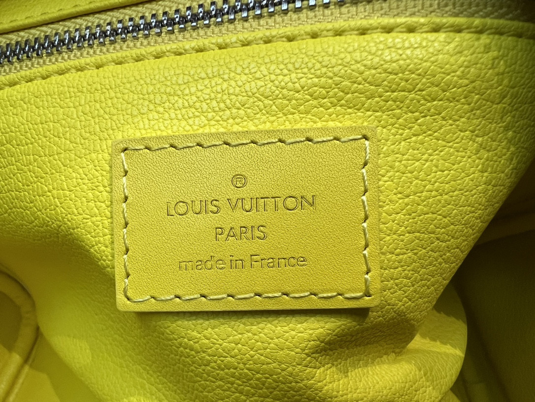 L0vis Vvtt0n M46764 Dopp Kit Toilet Pouch 28 x 15 x 16.5 cm