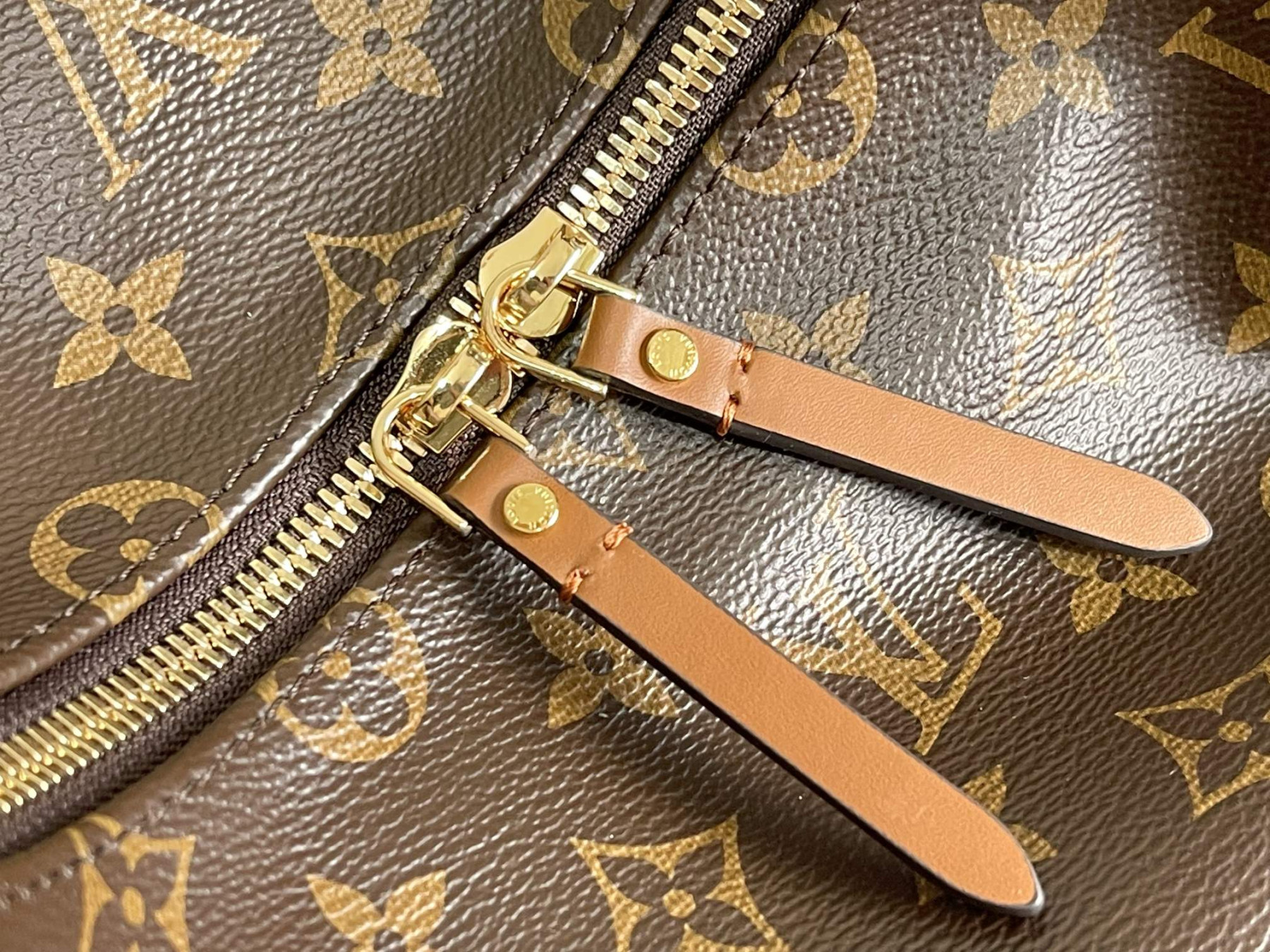 LV M46311 Loop Hobo 15 x 10.2 x 3.9 inches