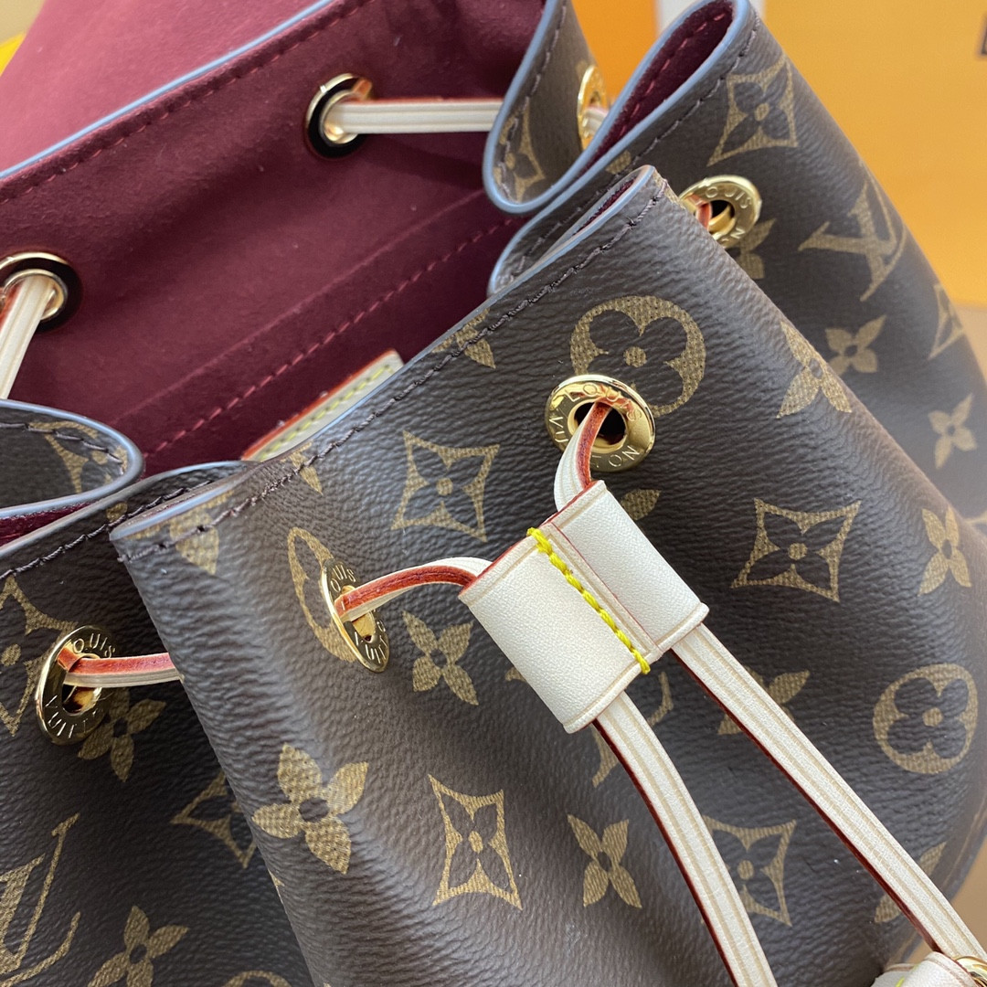 L0vis Vvtt0n M43431 MONTSOURIS 29 x 25.5 x 9 cm