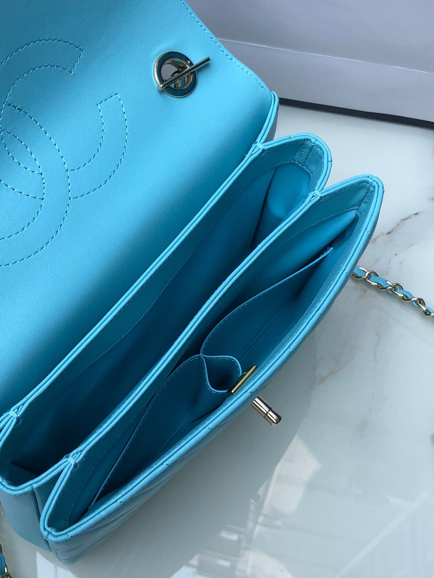 Ch**el FLAP BAG WITH TOP HANDLE 6.6 × 9.8 × 4.7 in