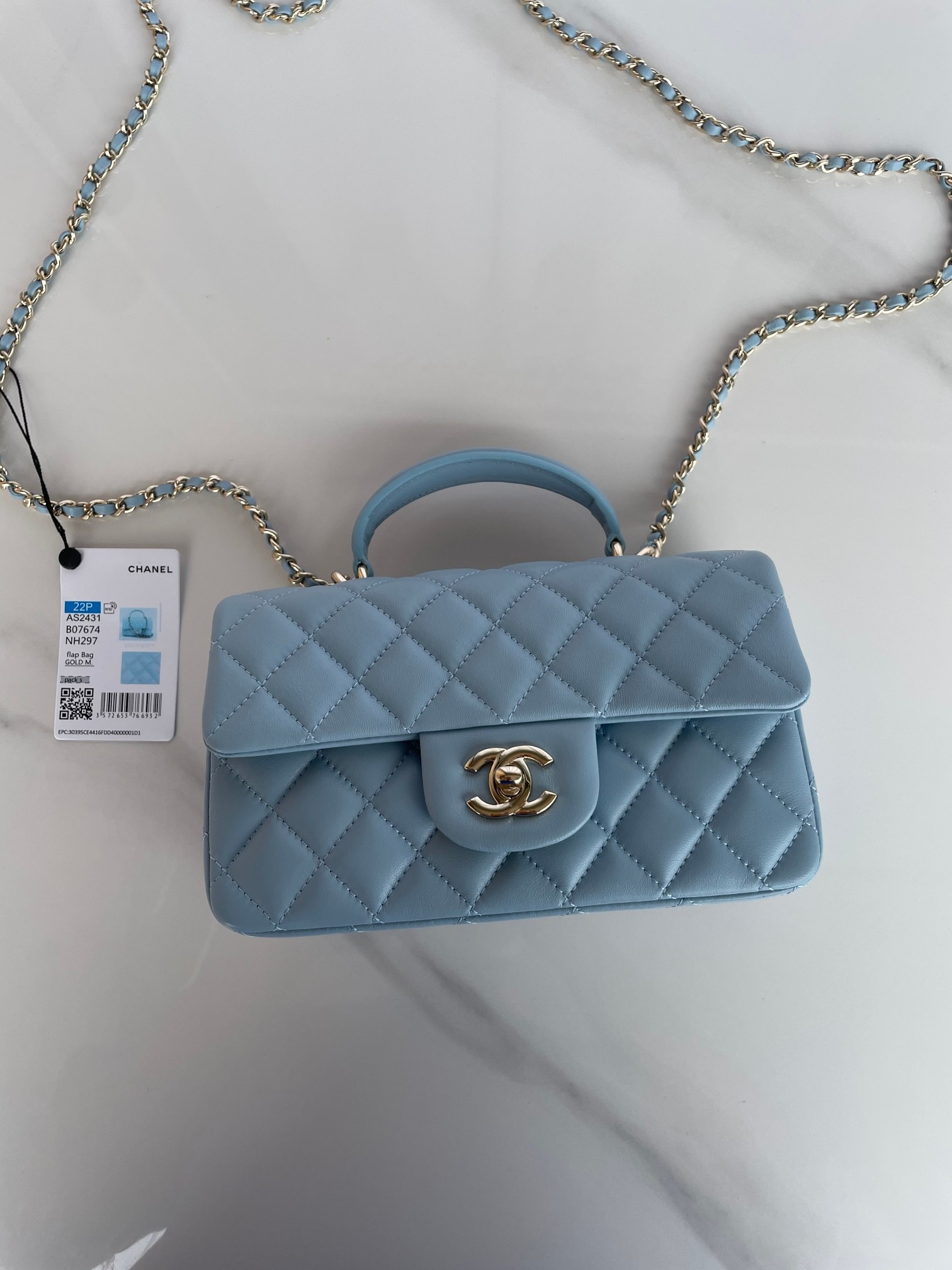 Ch**el Mini Classic Handbag With Top Handle 12 × 20 × 6 cm