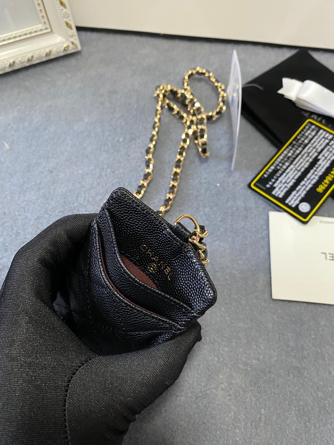 Ch**el CARD HOLDER 10.5 x7 x  0.5cm