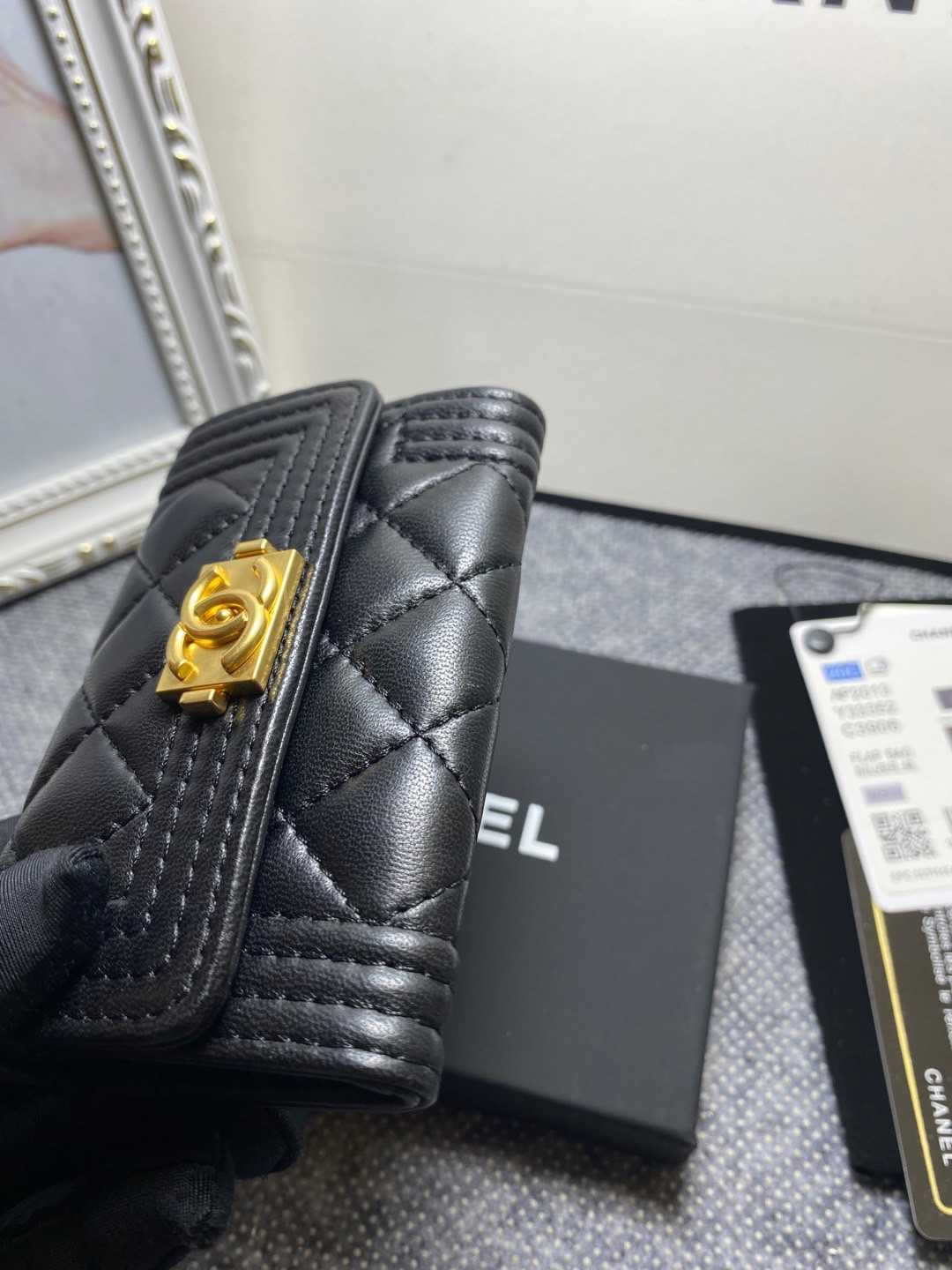 Ch**el FLAP WALLET 12-7CM