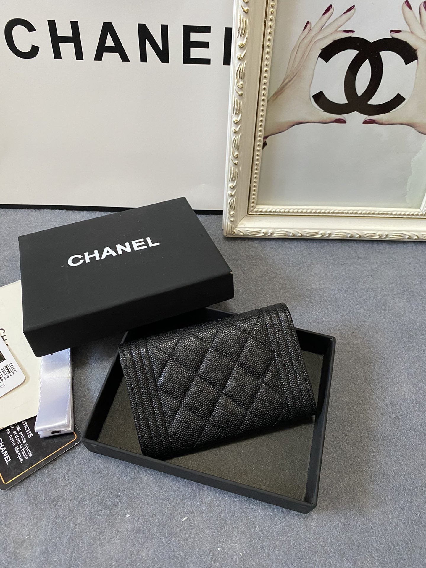 Ch**el FLAP WALLET 12-7CM