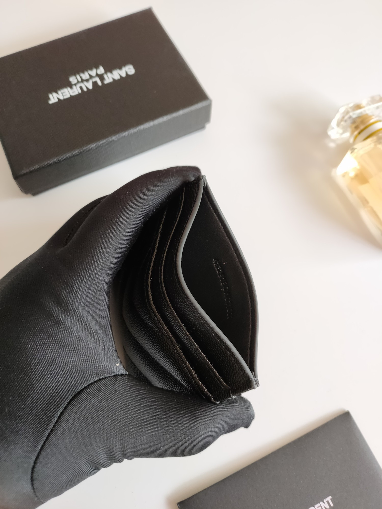 Y51 CARD HOLDER 10.5×7.5×0.5cm