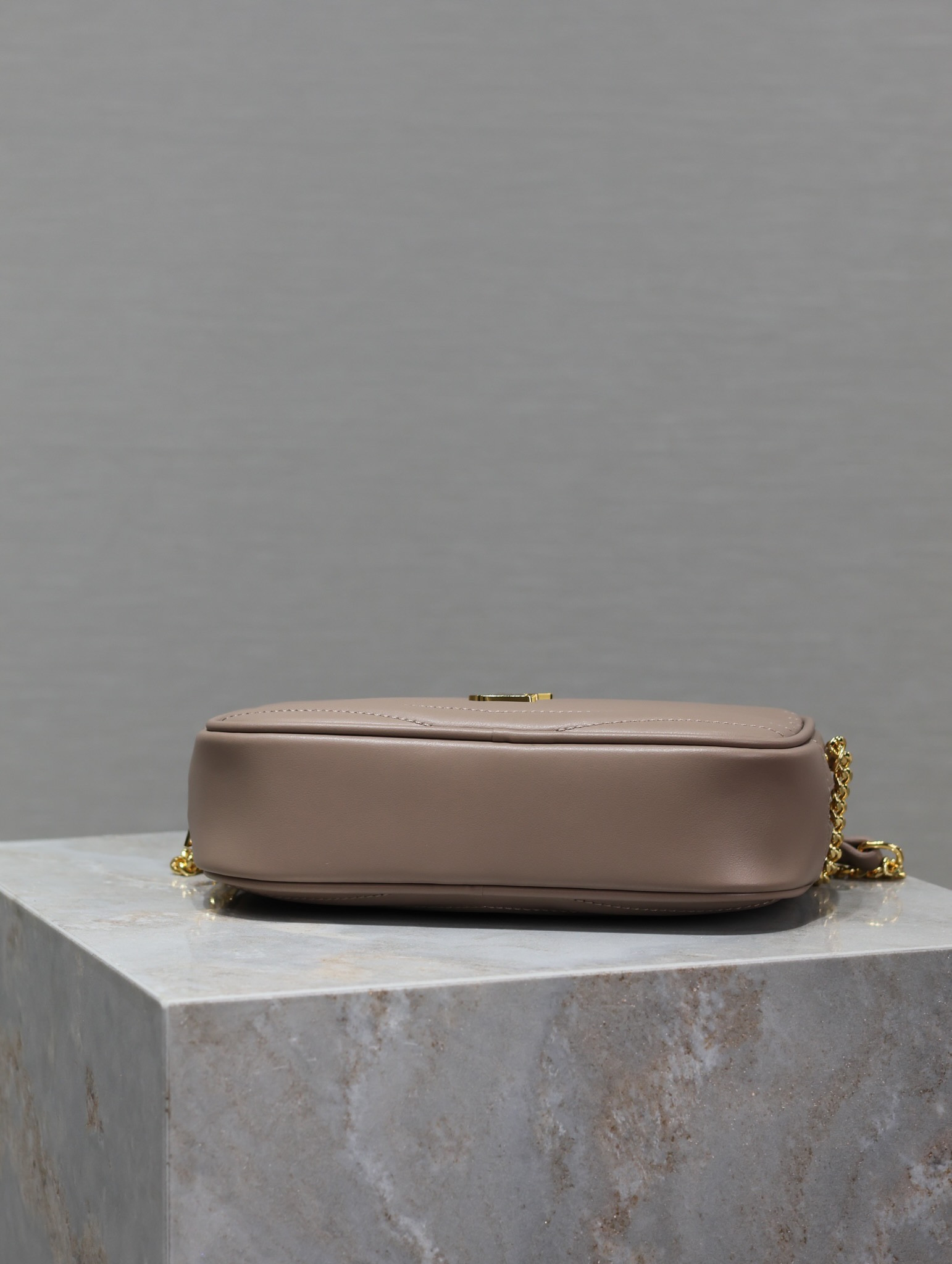 Y51 MINI LOU IN QUILTED LEATHER 7.5 X 4.1 X 2 INCHES