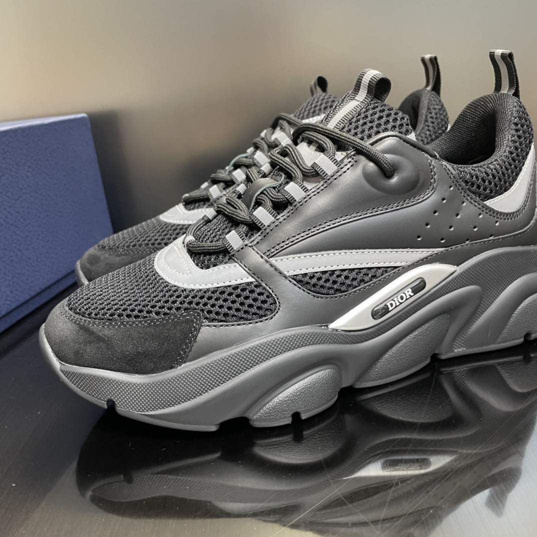 UA D10r B22 black Sneaker