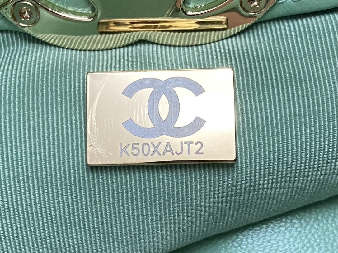 Ch**el  SHOPPING BAG Shiny Lambskin & Gold-Tone Metal Light green 35x39x8cm