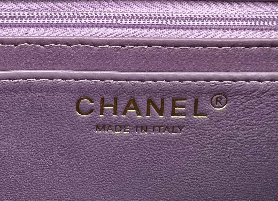 Ch**el CLASSIC 11.12 HANDBAG Tweed & Gold-Tone Metal   6 × 9.9 × 2.5 in