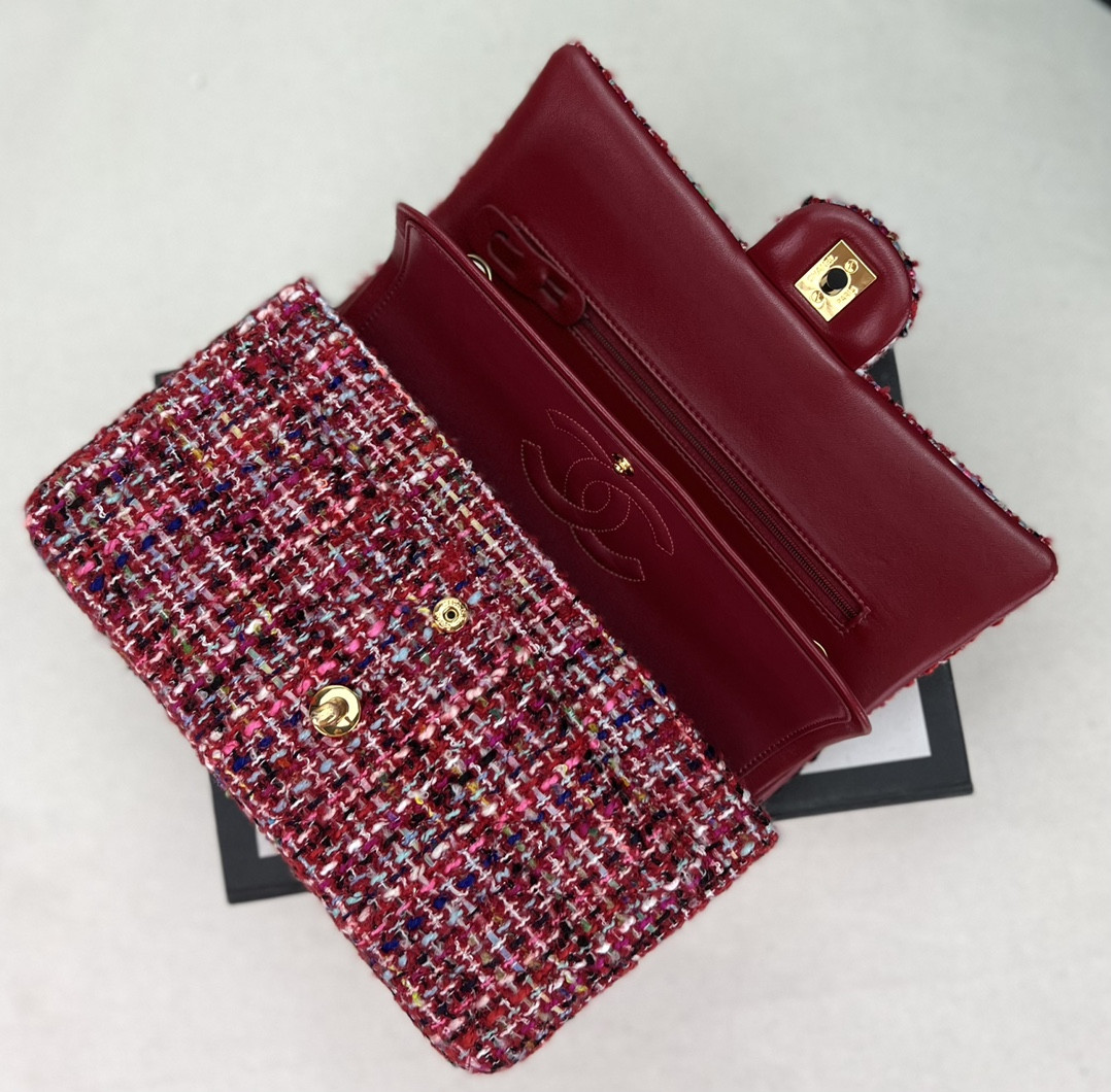 Ch**el CLASSIC 11.12 HANDBAG Tweed & Gold-Tone Metal   6 × 9.9 × 2.5 in