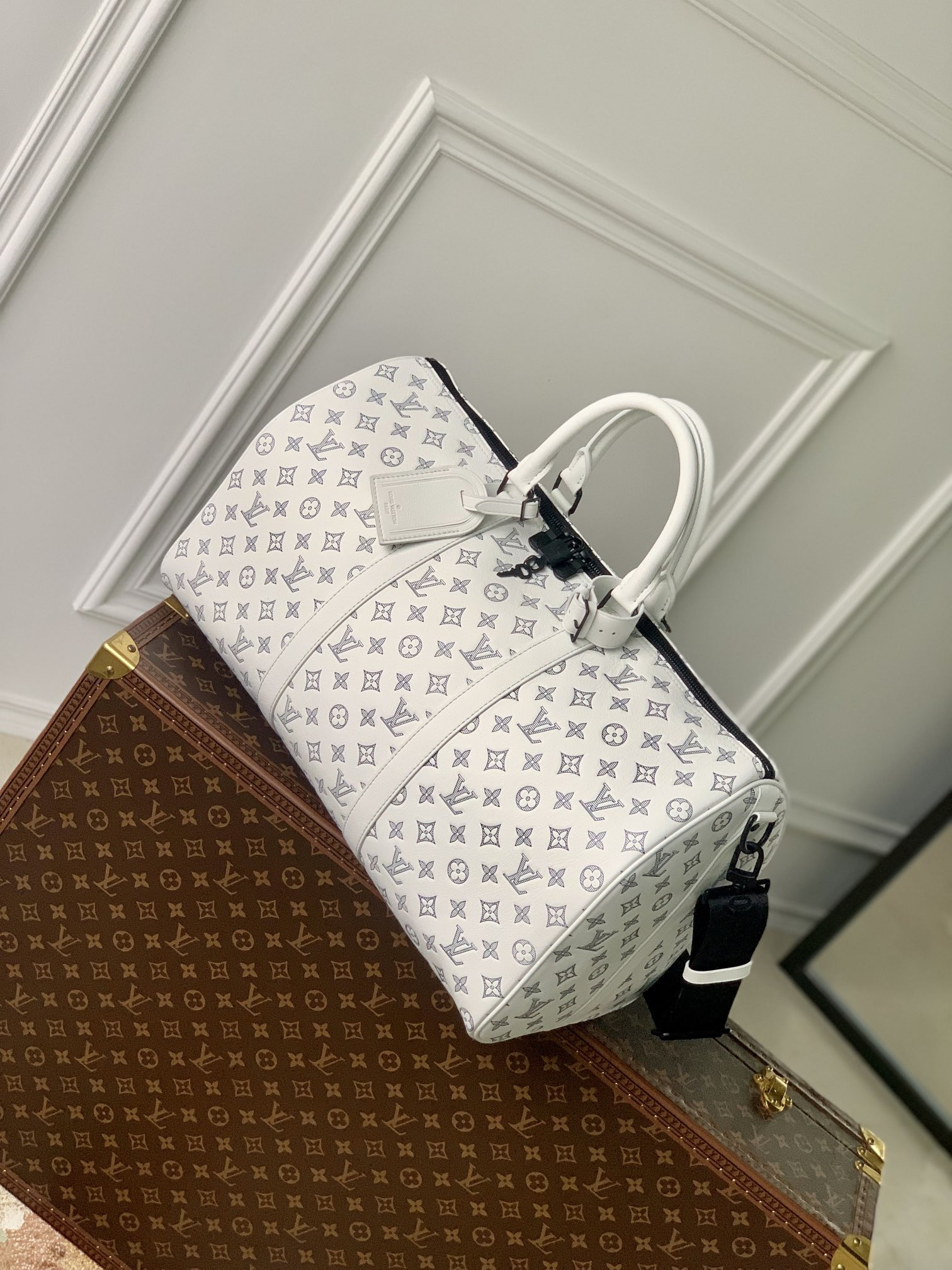 LV Keepall Bandoulière 50  M24954   19.7 x 11.4 x 9.1 inches