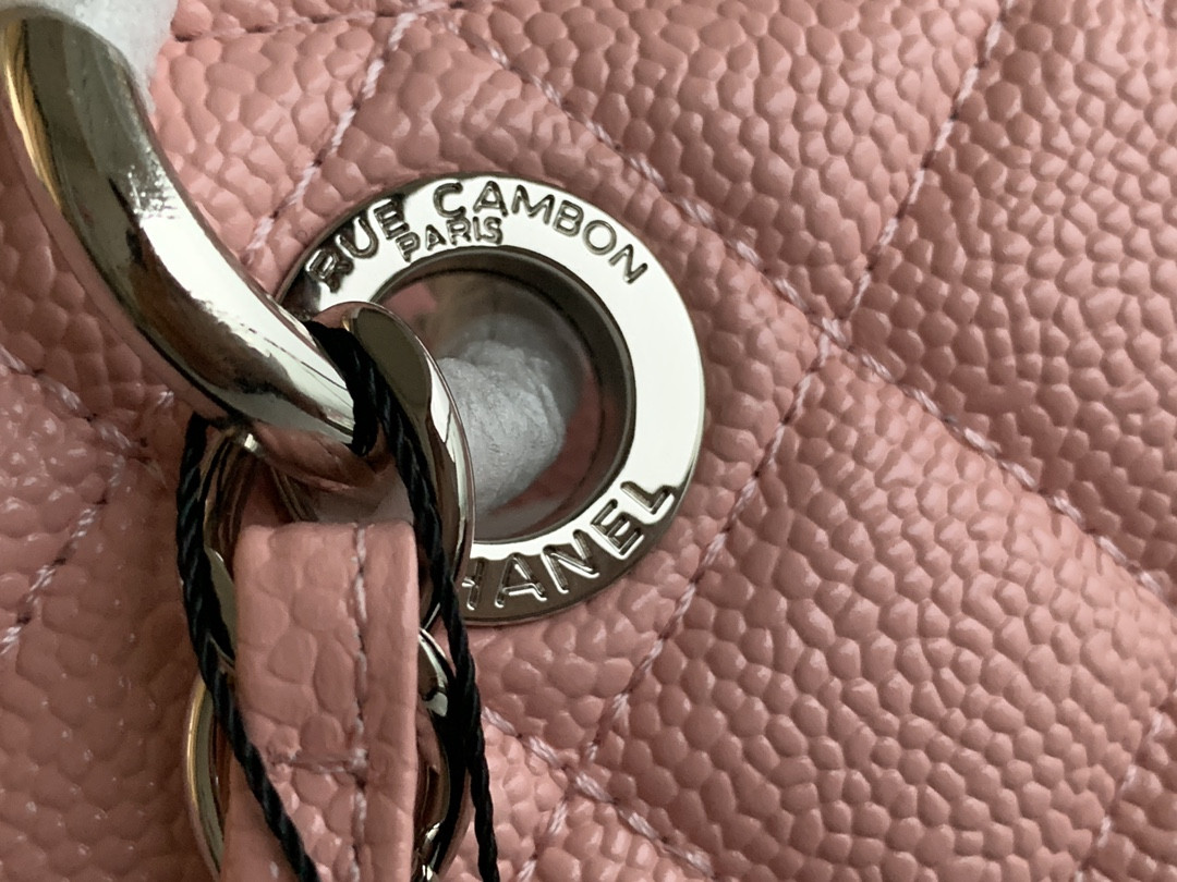 Ch**el GST CAVIAR LEATHER HARDWARE 24X33X13CM