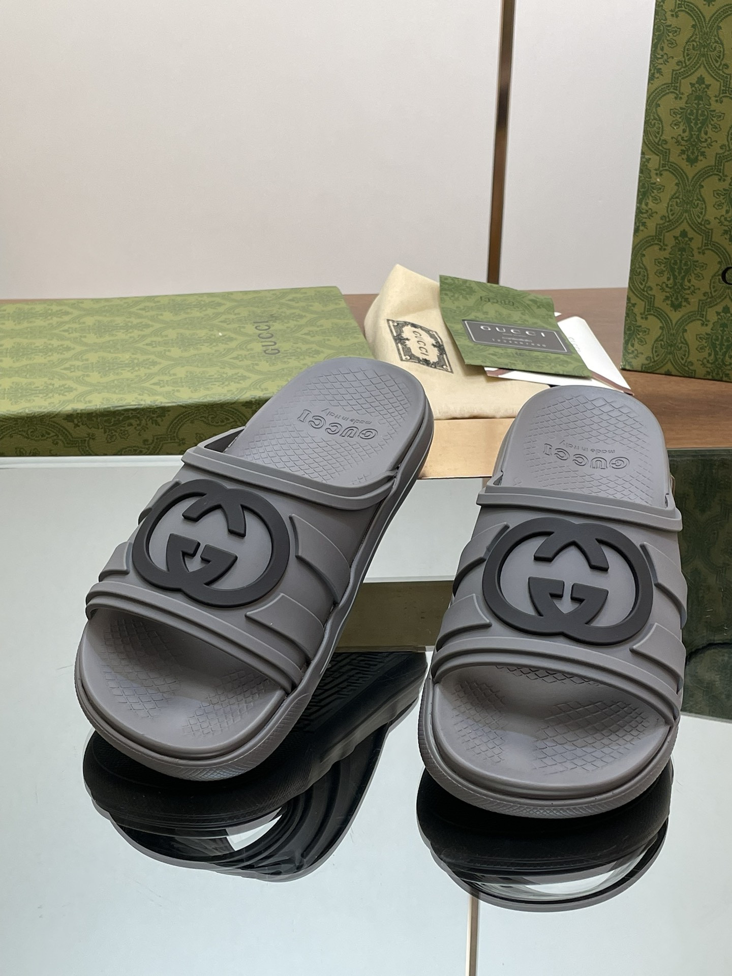 UA Gvc*1 INTERLOCKING G SLIDE SANDAL