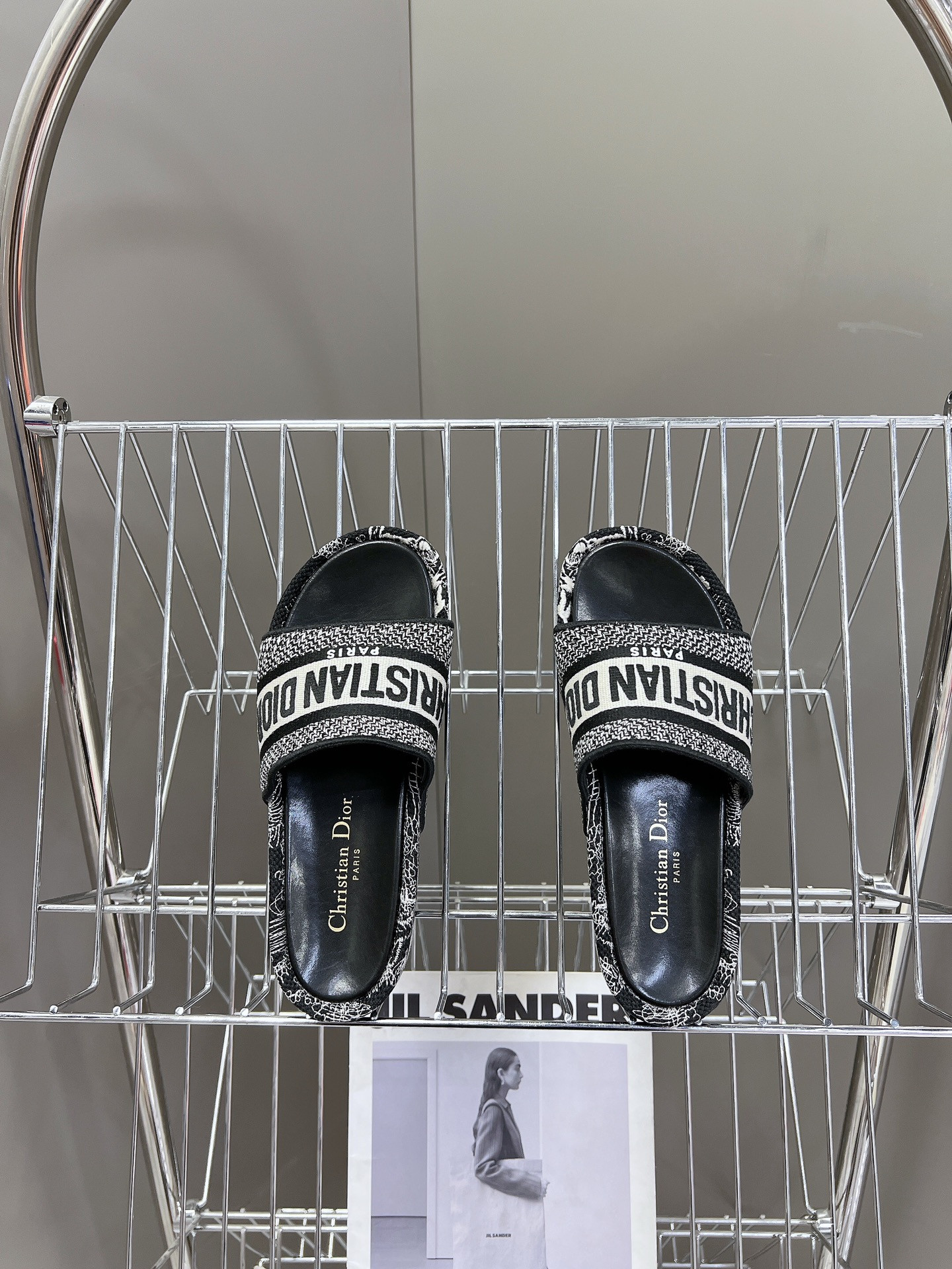 UA D10r Platform Sandals