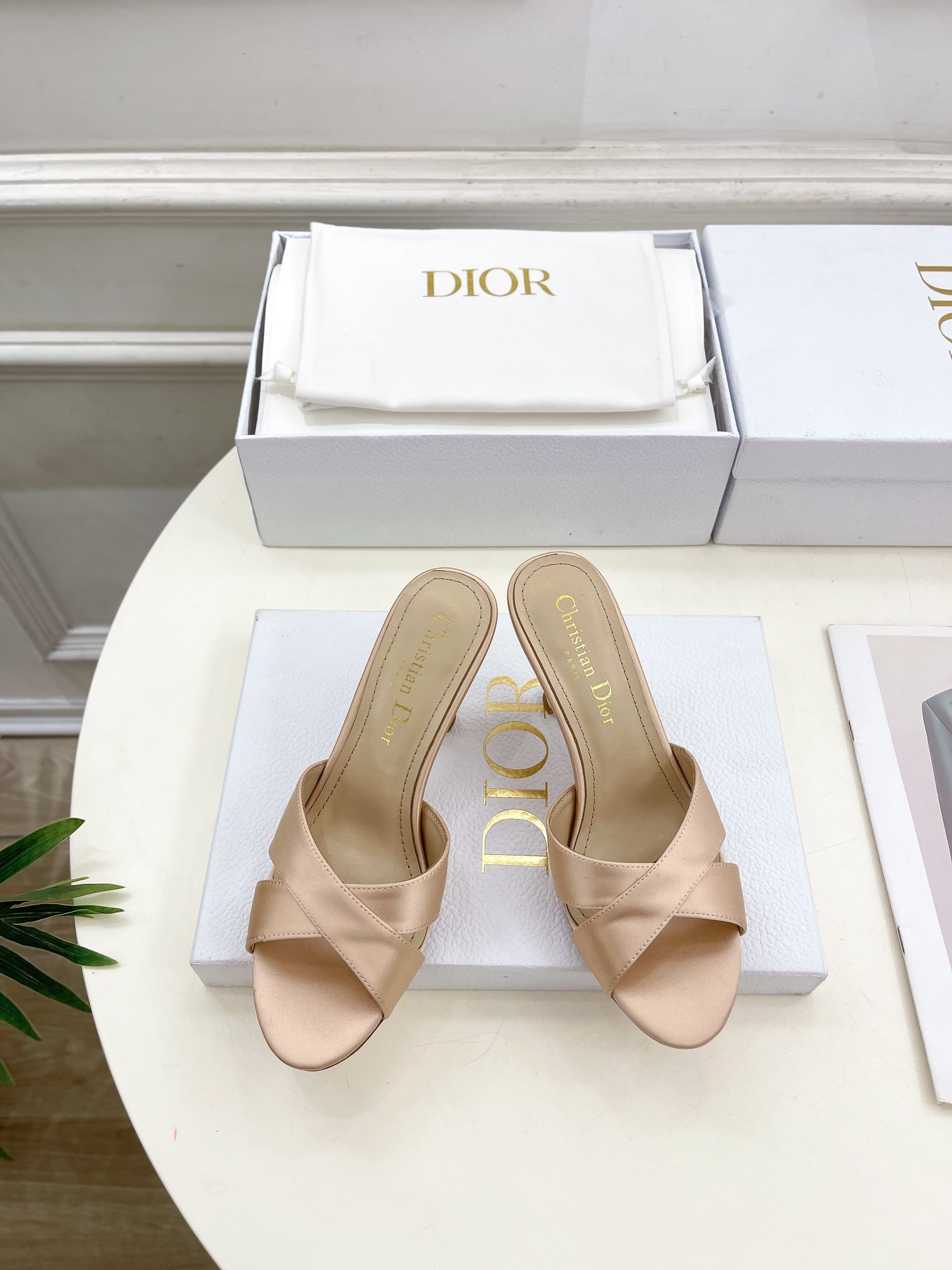 UA D10r Tribales Heeled Slide