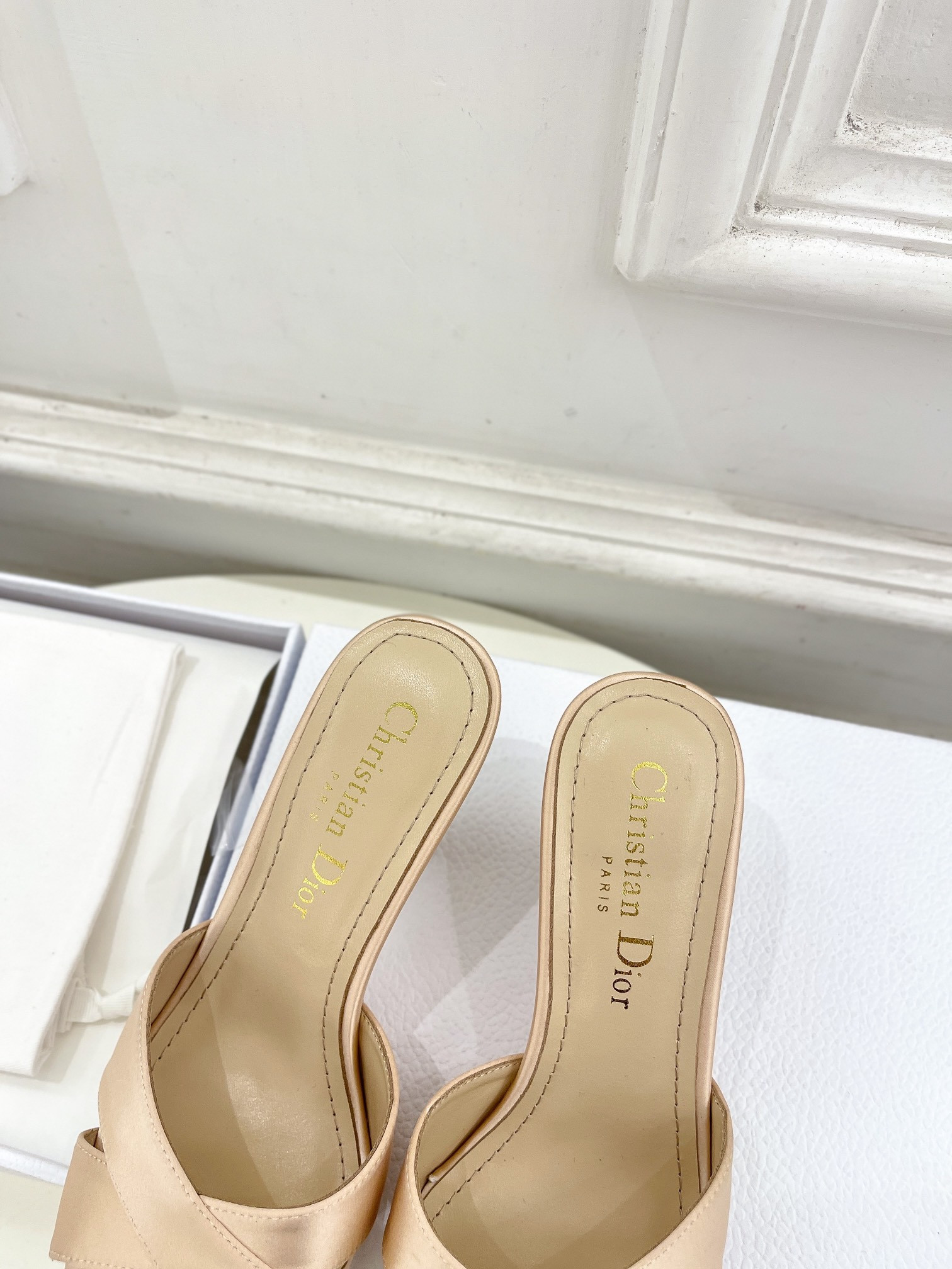 UA D10r Tribales Heeled Slide