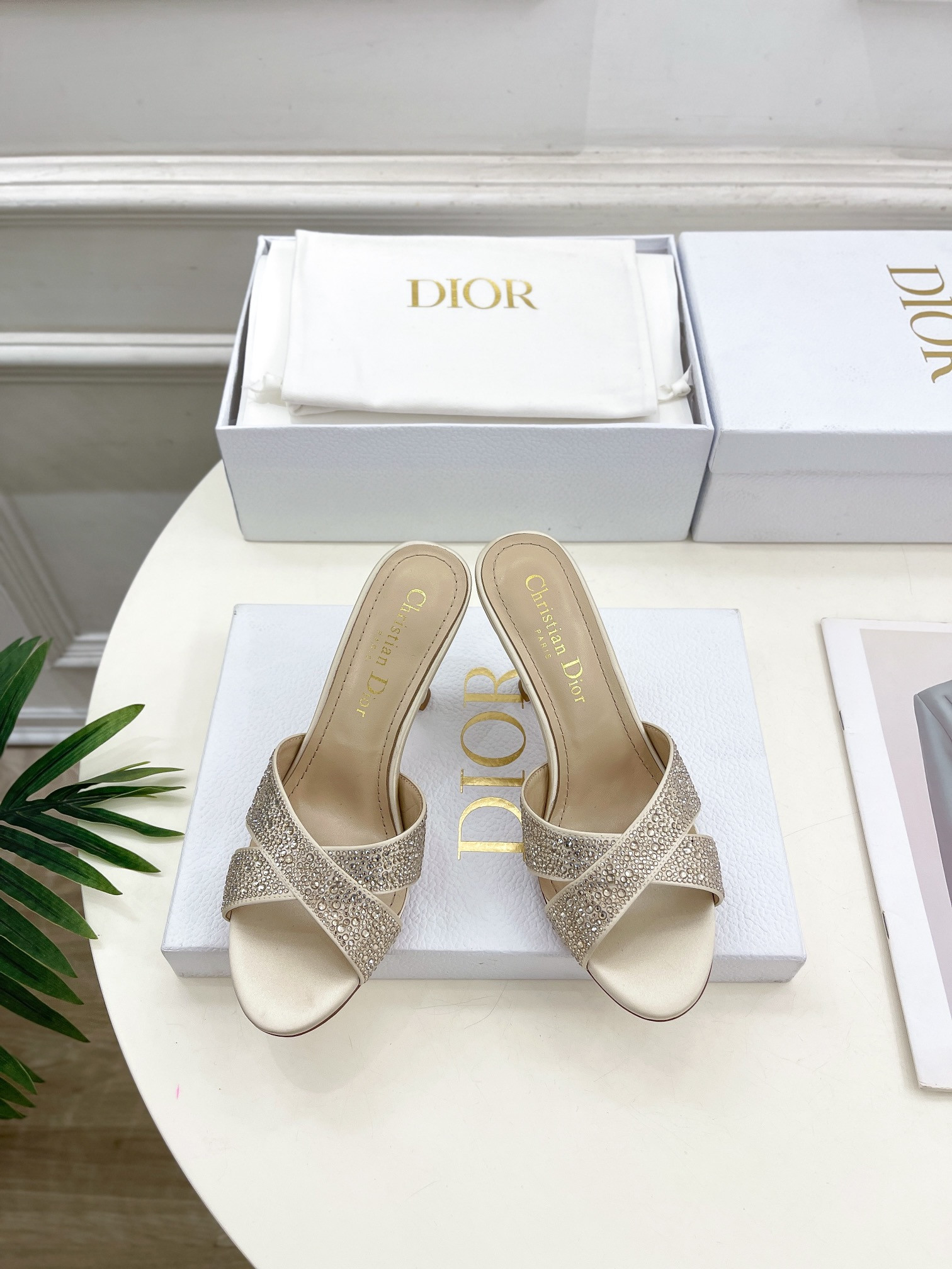 UA D10r Tribales Heeled Slide