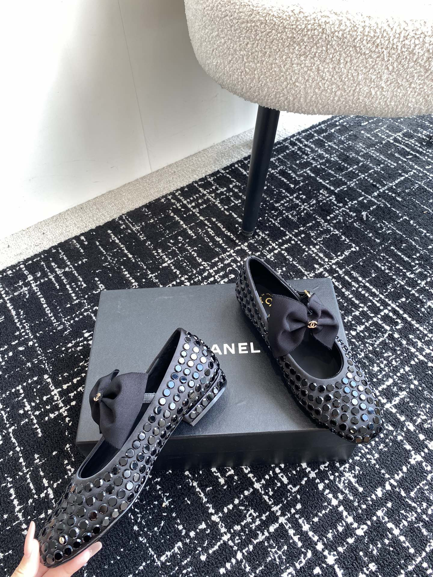 UA Ch**el MARY JANES FLAT