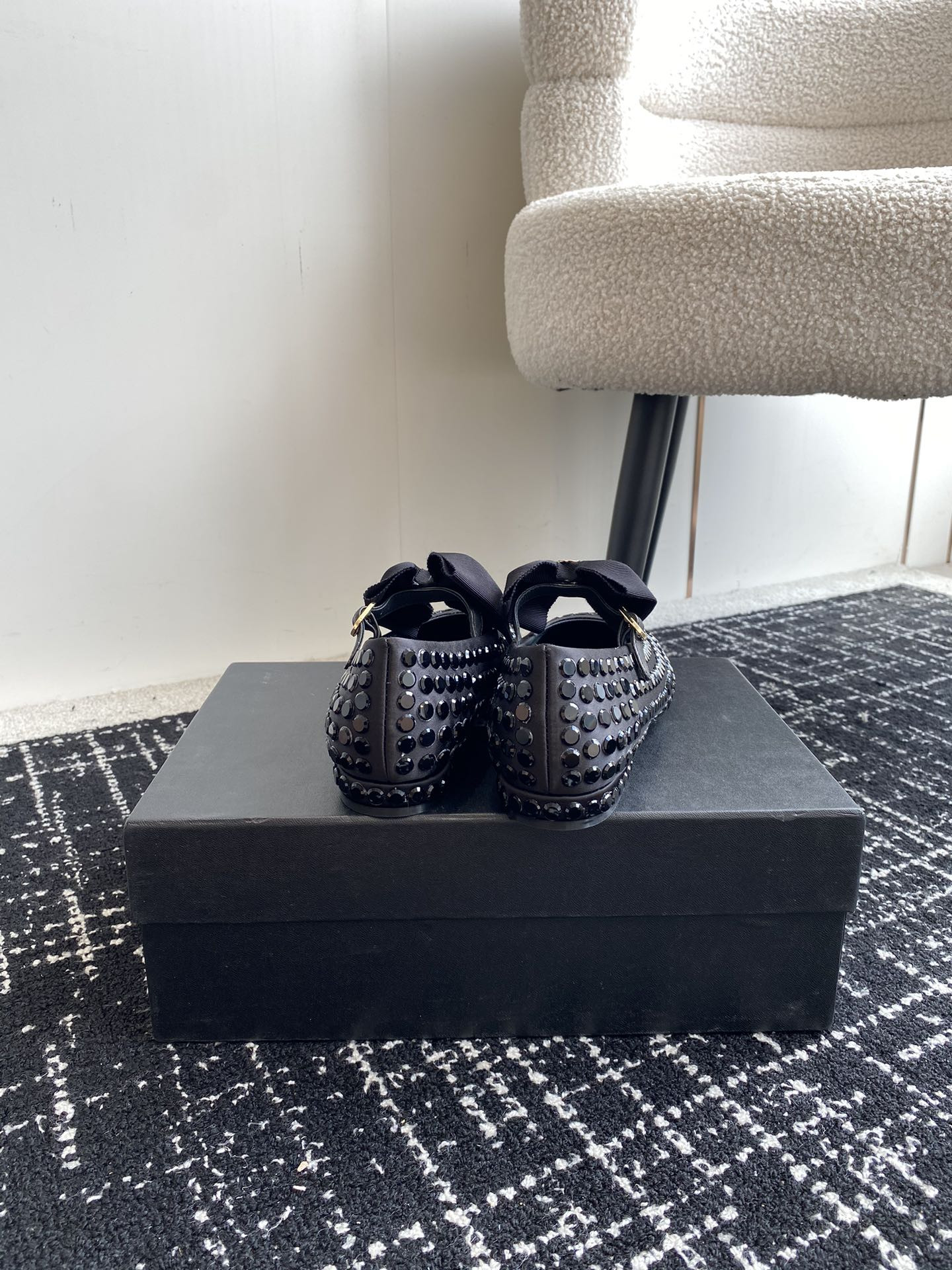 UA Ch**el MARY JANES FLAT