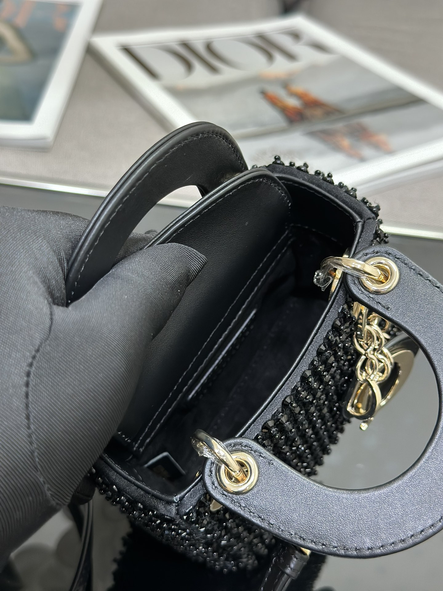 Lady D10r Ultra-Mini Embroidered Micro-Beads 12 x 10.2 x 5 cm