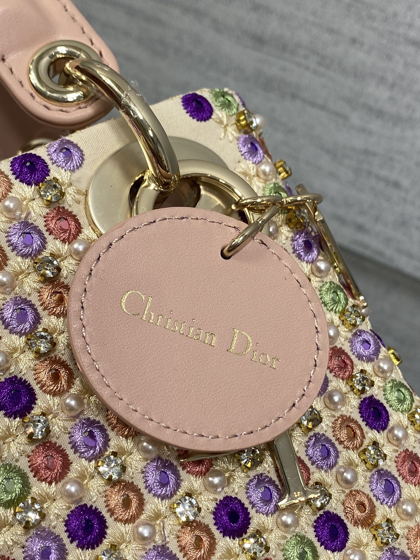 D10r Artistic Limited Edition Three-Gusset Lady D10r Bag with Heavy Bead Embroidery 17CM