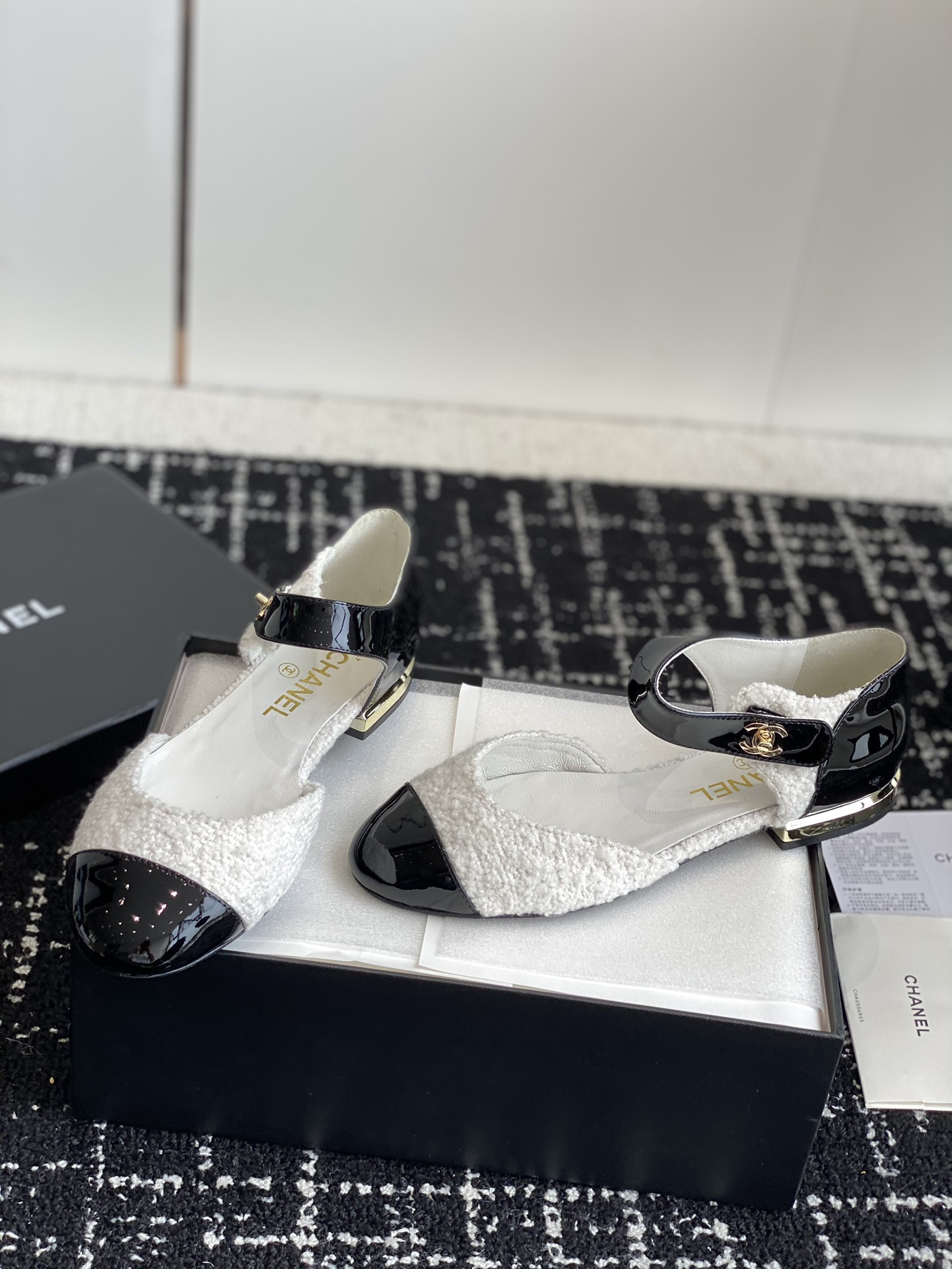 UA Ch**el MARY JANES