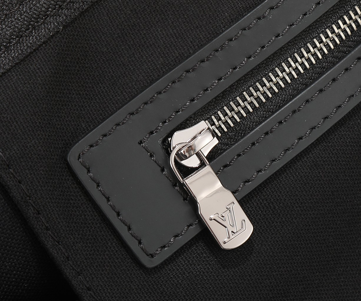 L0vis Vvtt0n Keepall Bandoulière 50 M45604 50 x 29 x 23 cm