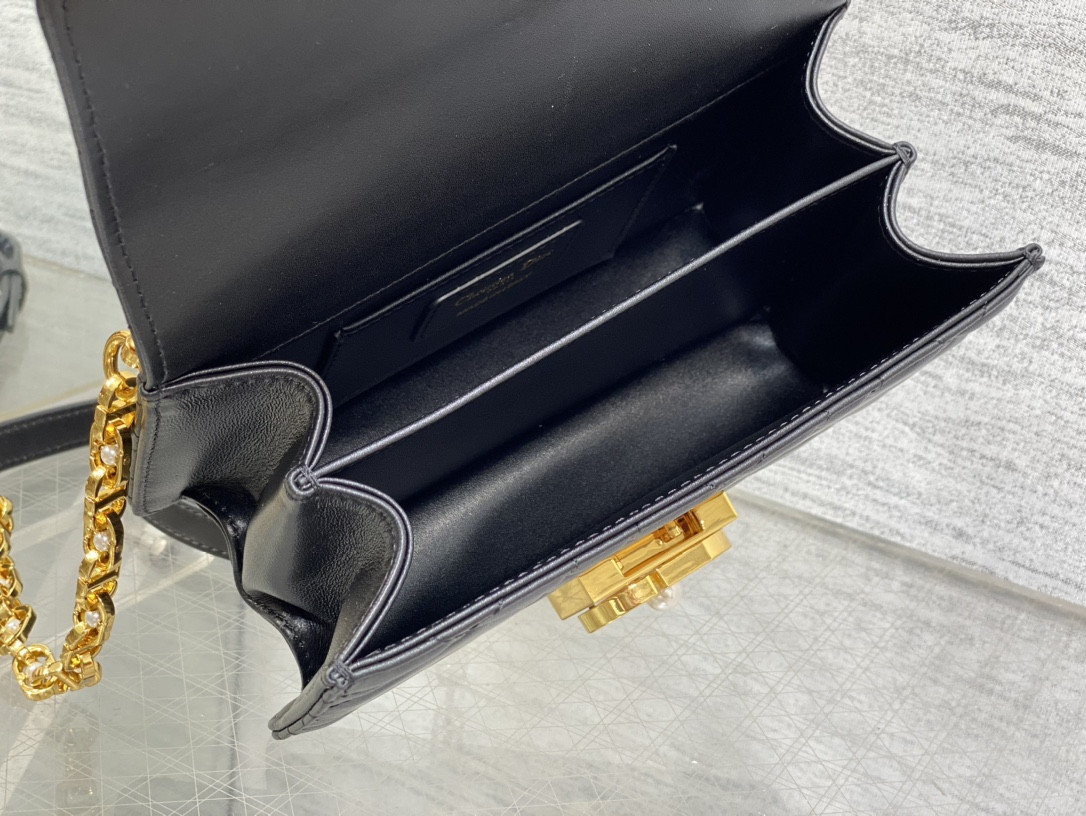 D10r Small D10r Ange Bag Black Macrocannage Calfskin 20 x 12 x 5 cm