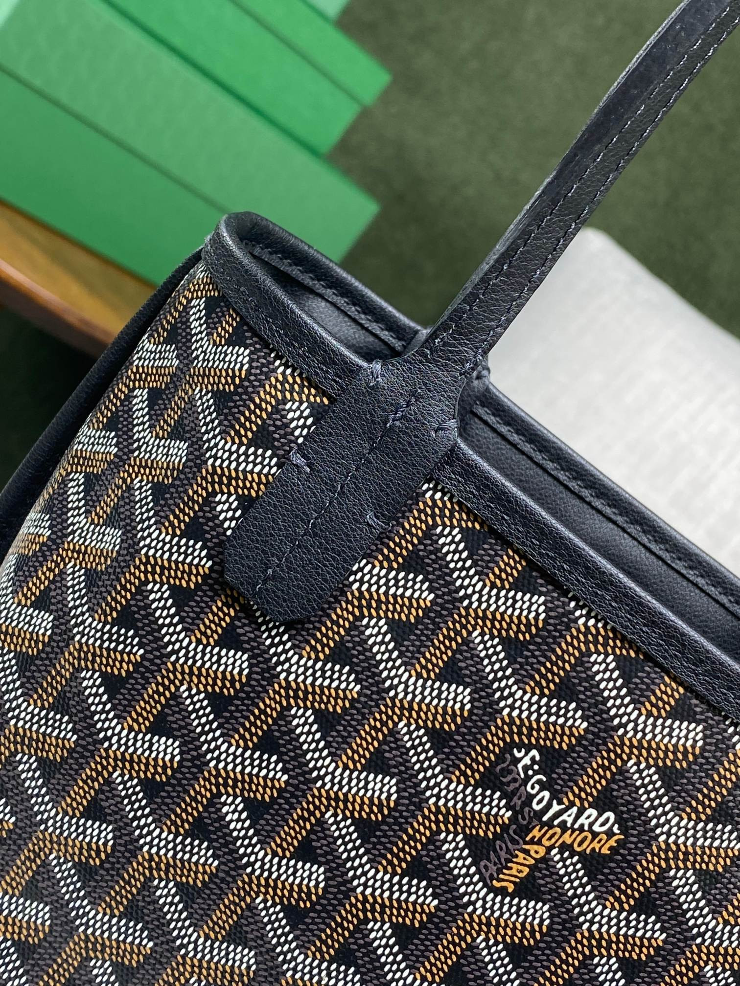 G09ard Anjou Mini Bag 20 cm x 10 cm x 20 cm