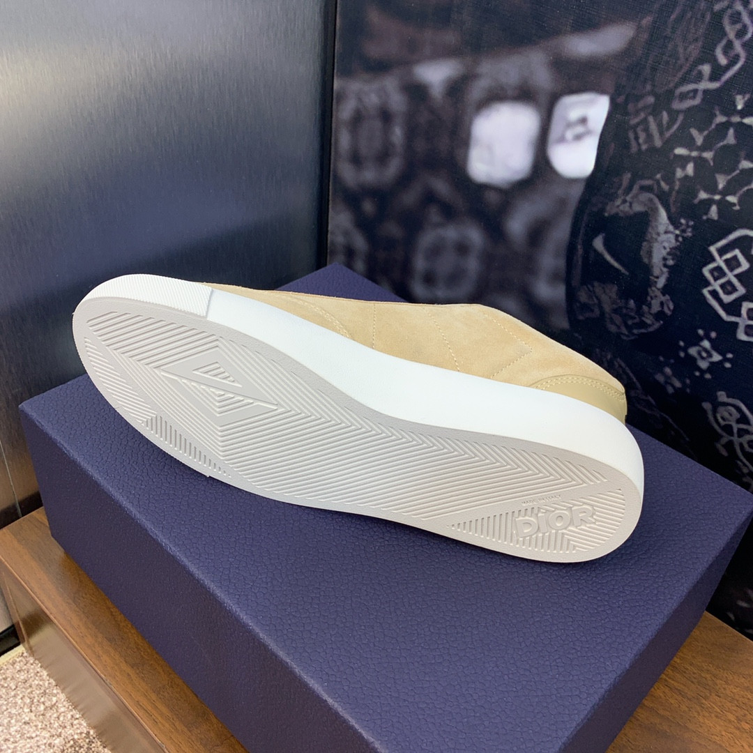 UA D10r B101 Sneaker