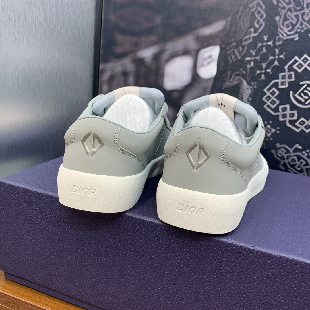 UA D10r B101 Sneaker