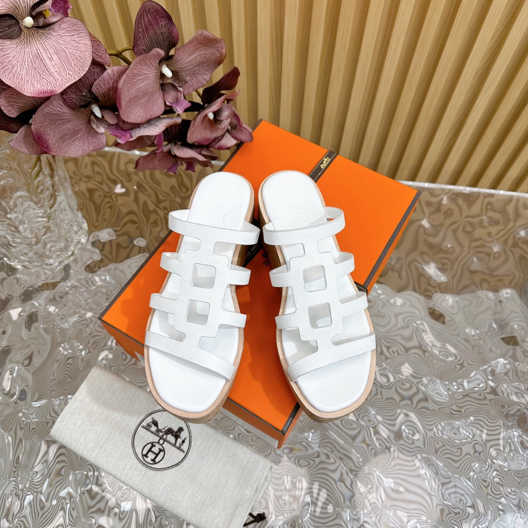 UA H**me5 Isabella 30 sandal