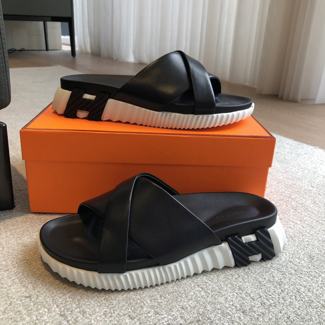 UA H**me5 Infra sandal