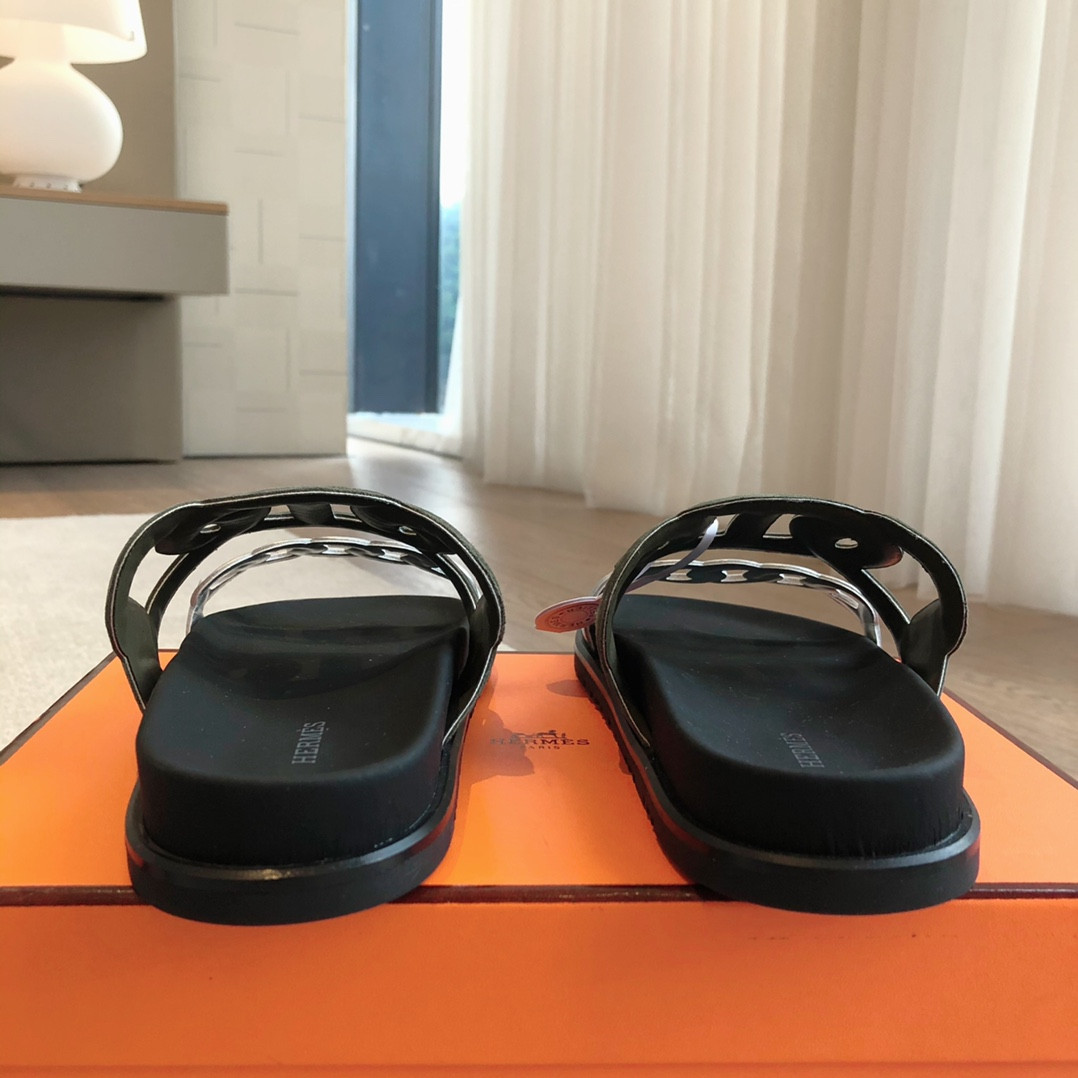 UA H**me5 Extra sandal