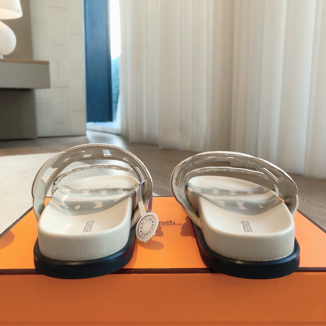 UA H**me5 Extra sandal