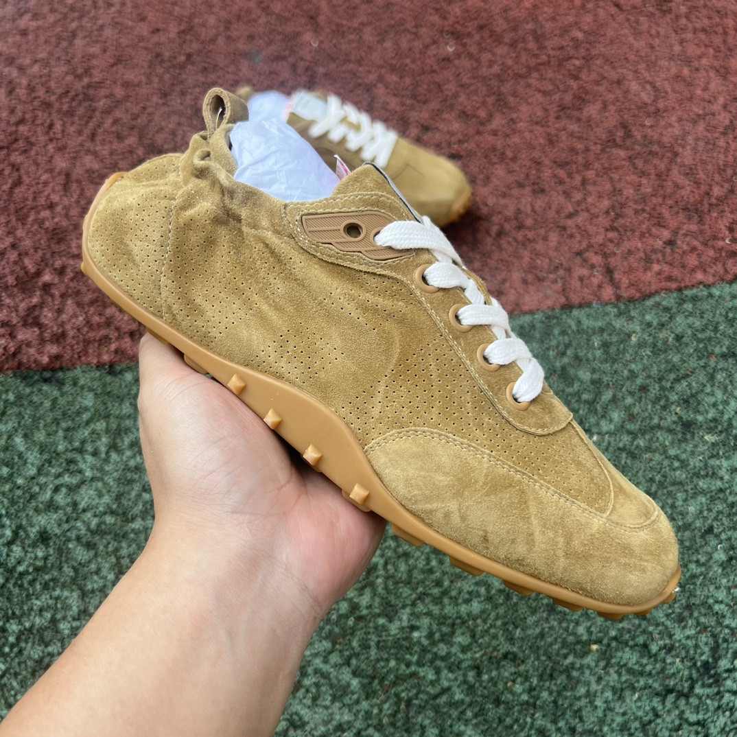 UA H**me5 In Sneaker