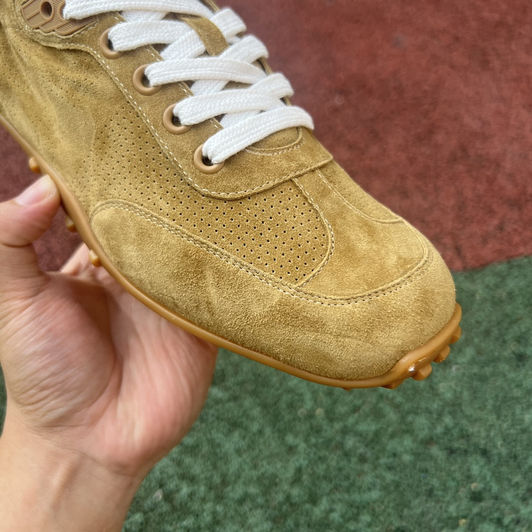 UA H**me5 In Sneaker