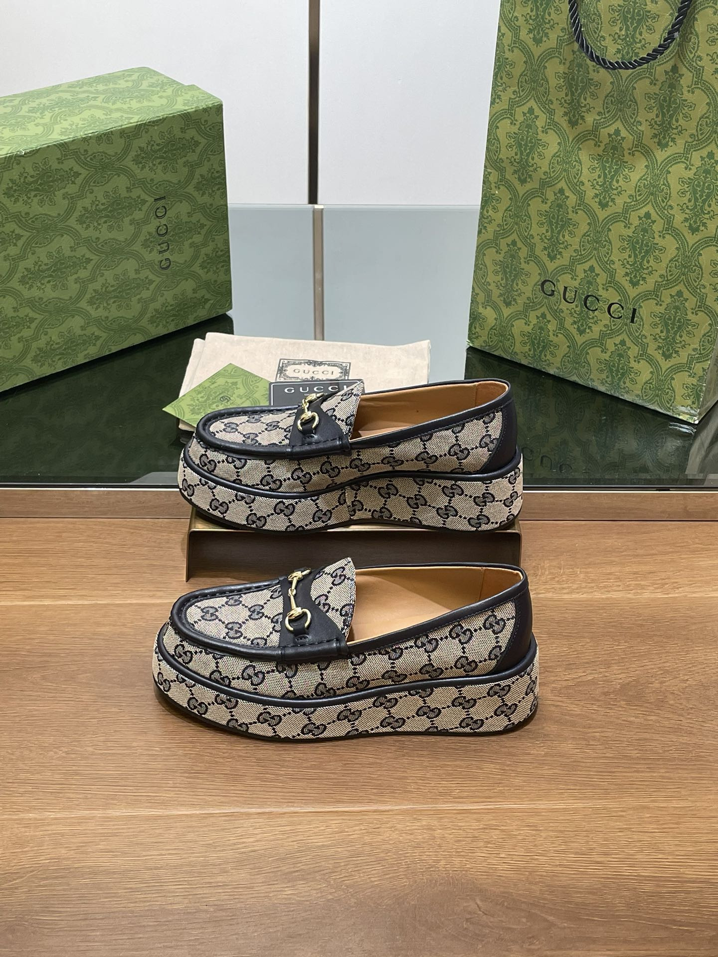 UA Gvc*1 HORSEBIT WEDGE LOAFER