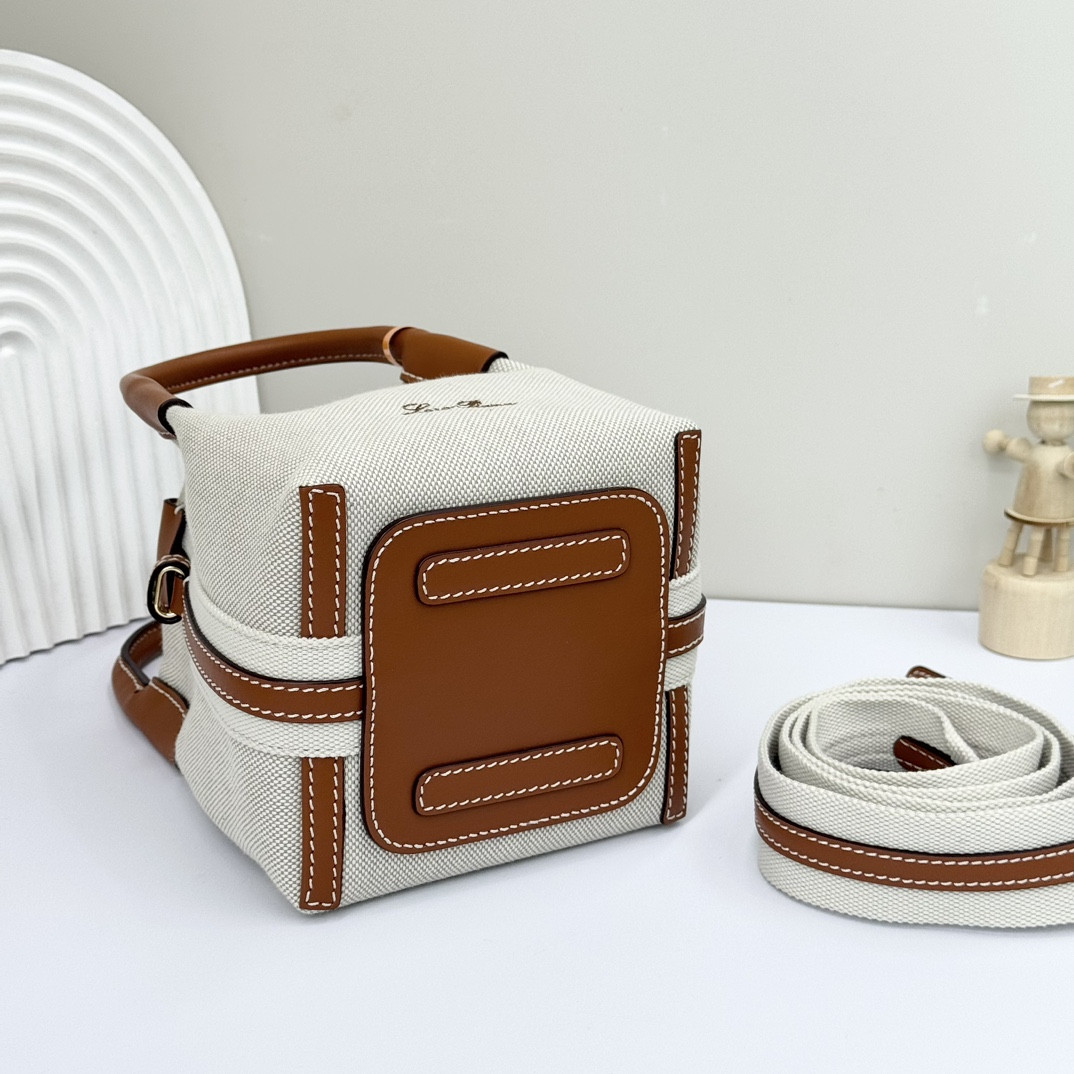 L0r0 P1ana Micro Bale bag  Cotton, Linen 23 x 16 x 14 cm