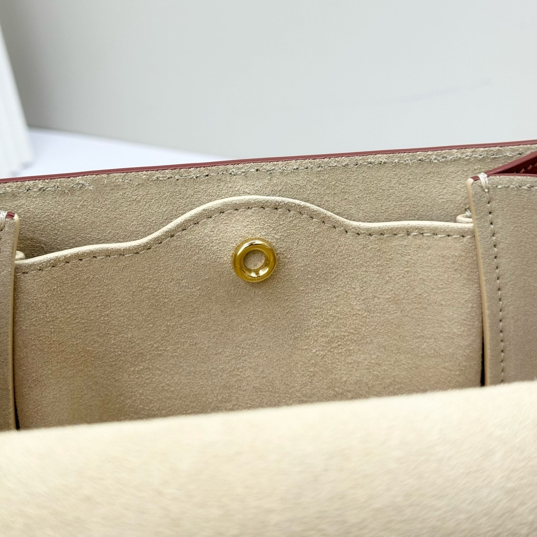 L0r0 P1ana Mini Ghiera Bag 18x13x7 cm