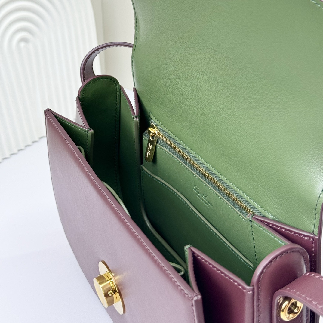 L0r0 P1ana Small Ghiera Bag 23x16x8 cm