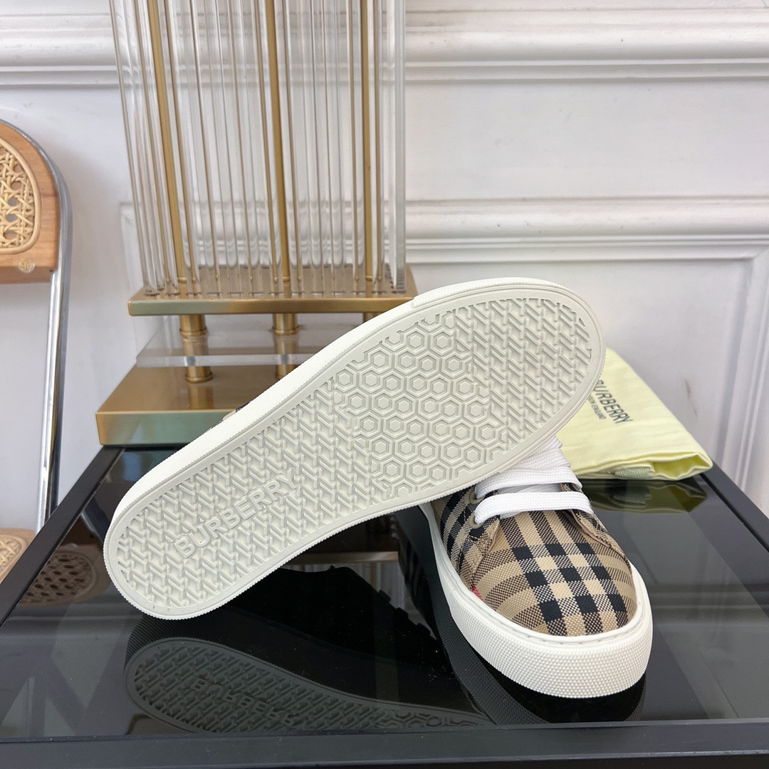 UA Bv*b*rry Check  Sneakers
