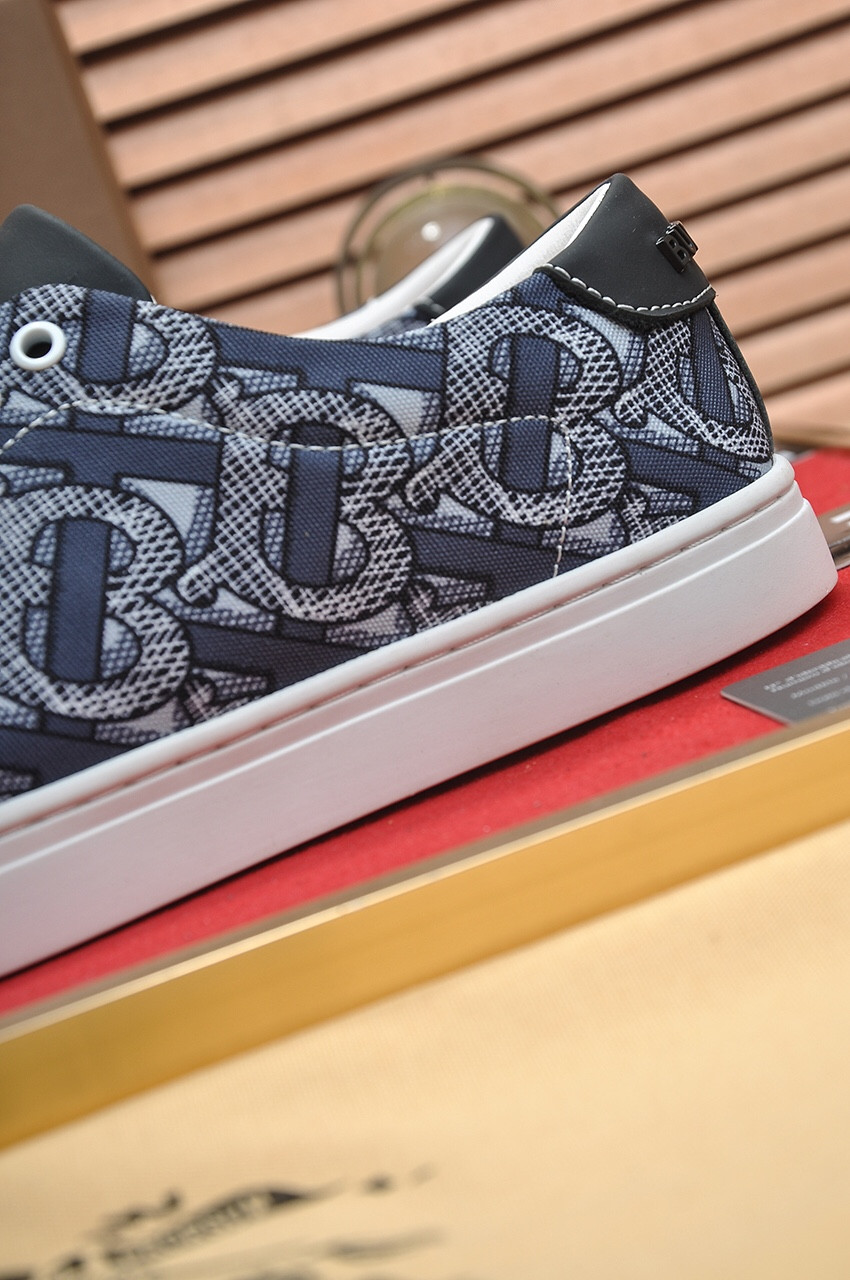 UA Bv*b*rry Sneakers