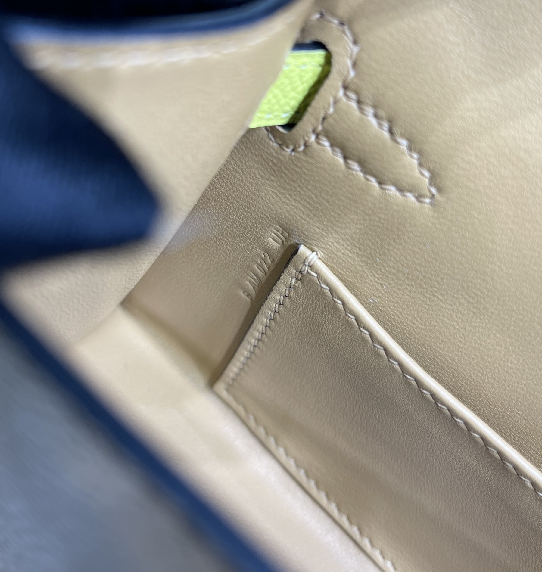 H**me5 Mini Kelly 19 19×6×12CM