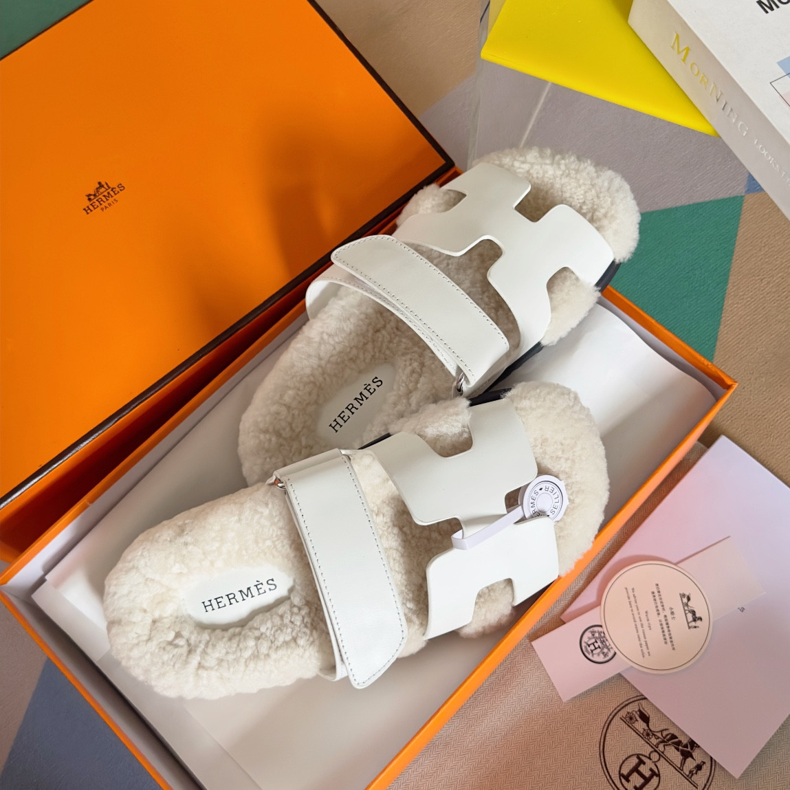 UA H**me5 Chypre sandal