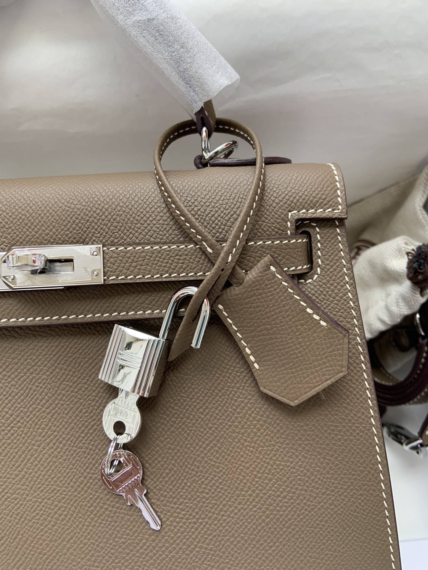 H**me5 Kelly Silver-tone Hardware 25 28