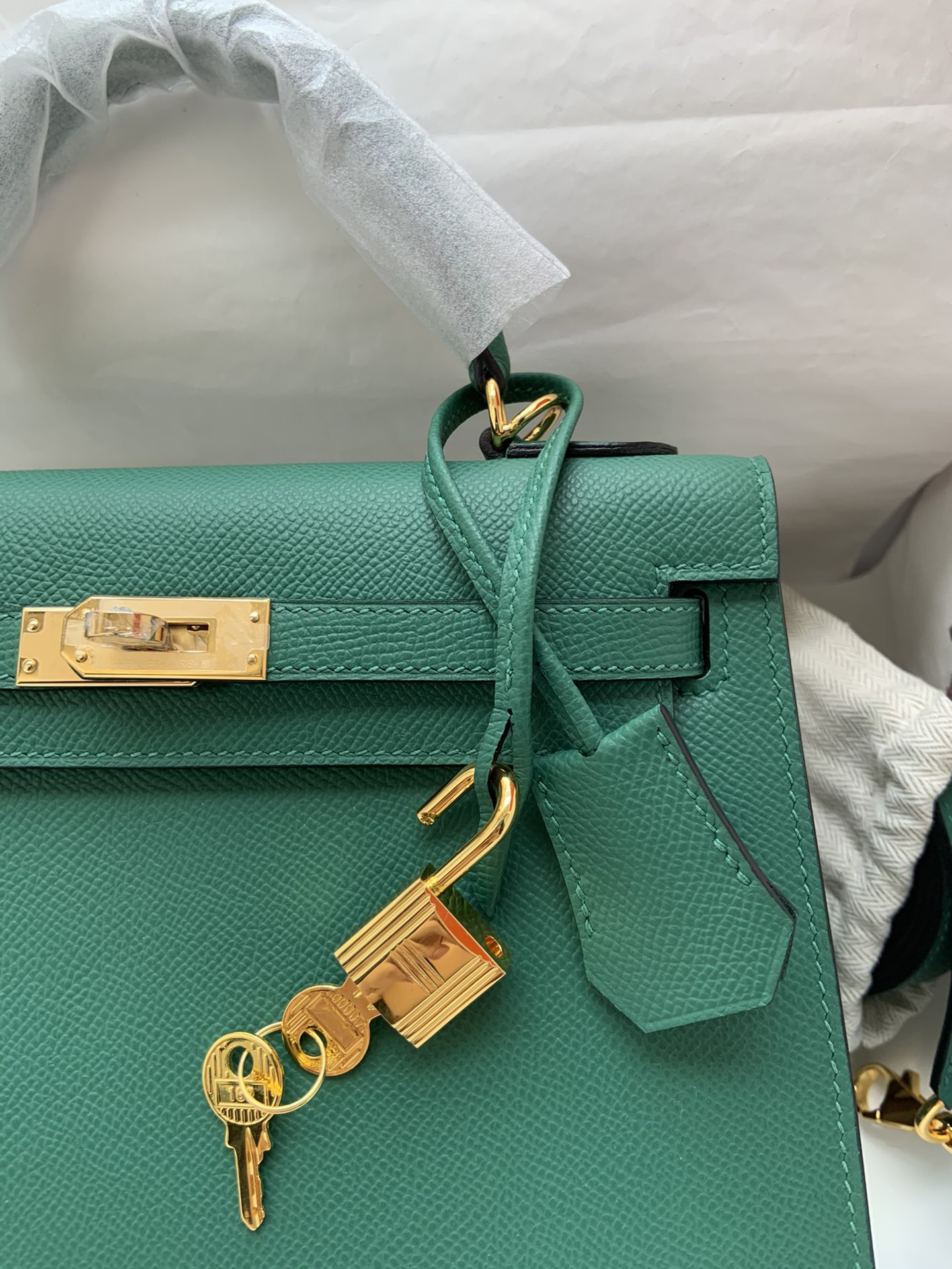 H**me5 Kelly Gold-tone Hardware 25 28