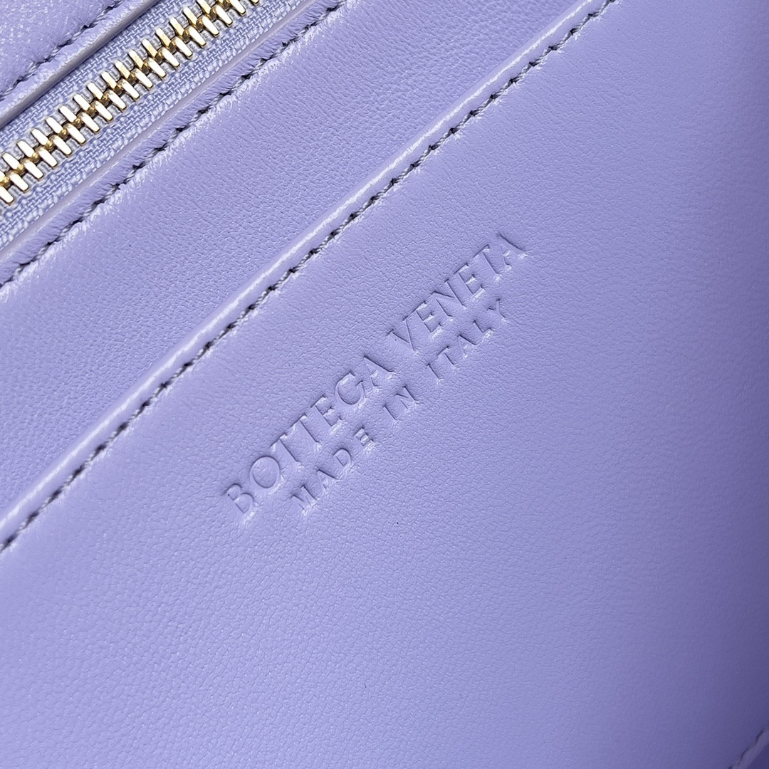 B0tt*ga Ven*ta East-West Andiamo 29x10x18CM