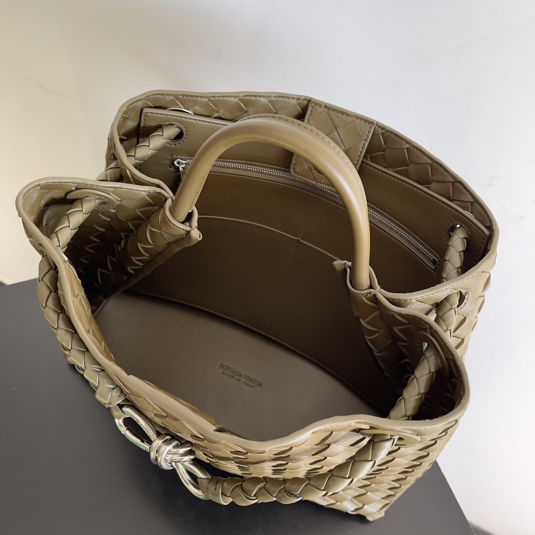 B0tt*ga Ven*ta Medium Andiamo 32x25x11CM