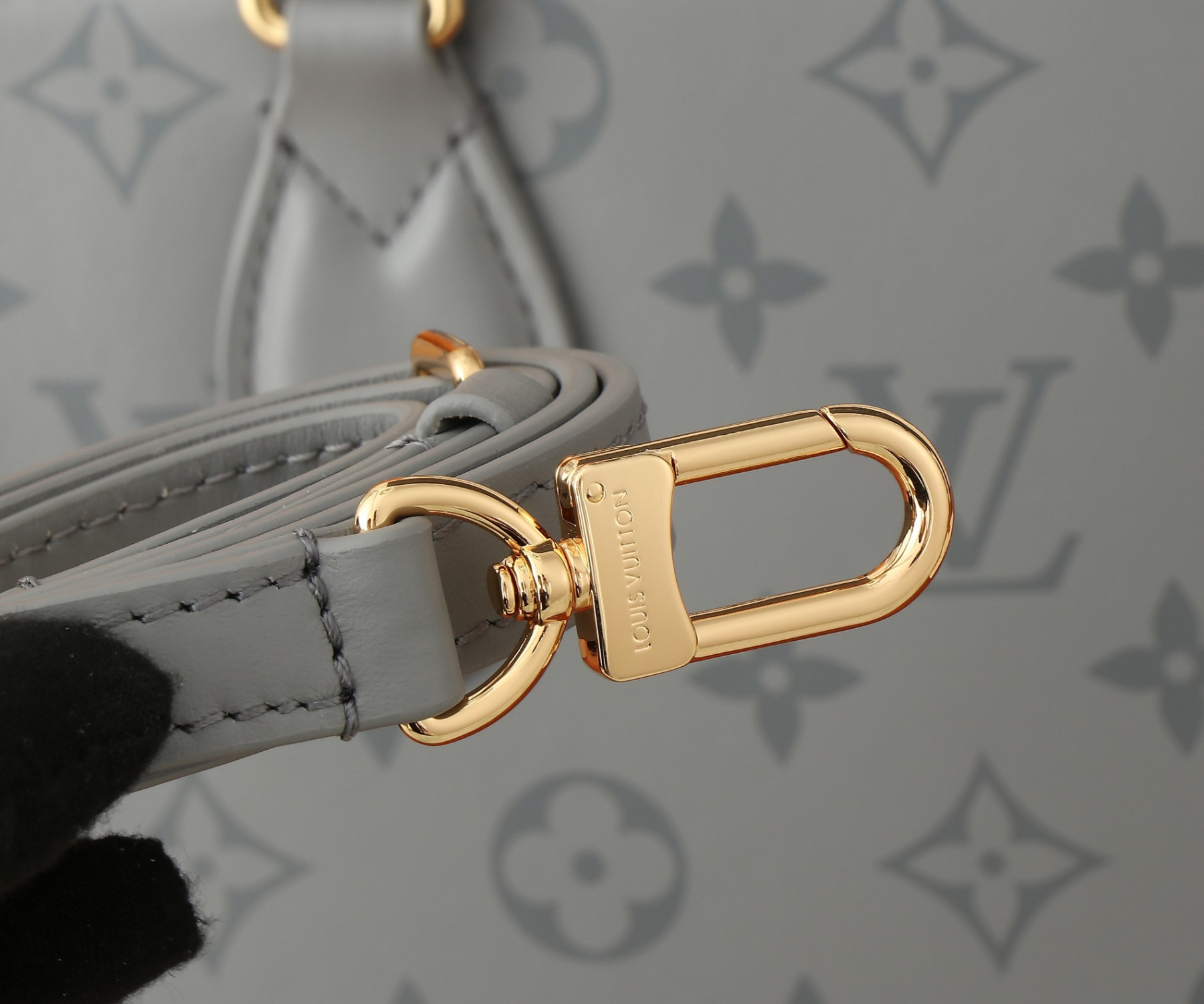 LV Monogram Ink  Small OnTheGo  M12465 25x19x11.5CM